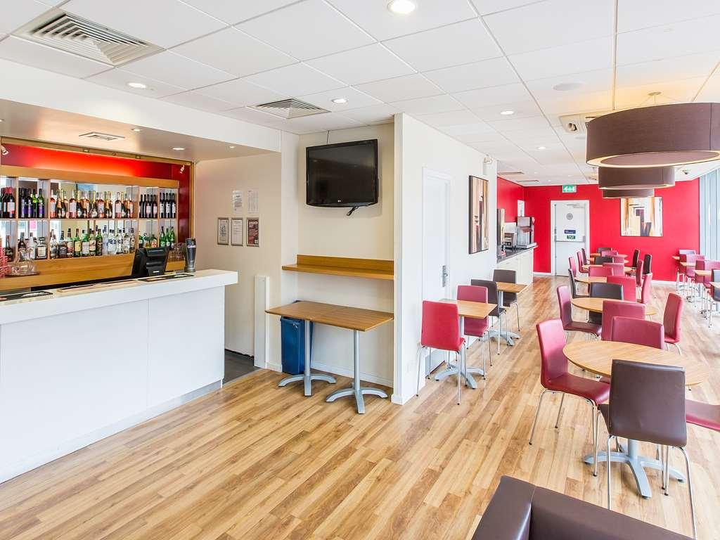 Travelodge Cambridge Central Restaurace fotografie